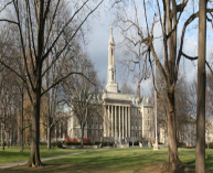 9 баскетбольных игр в University Park